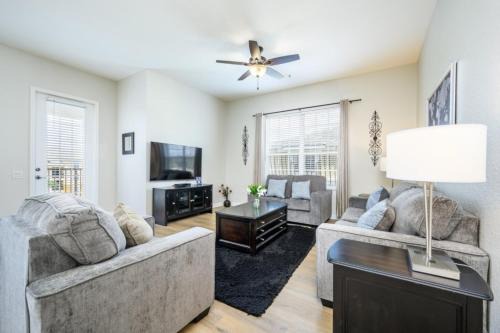 Epic Universe Penthouse Vacation Condo, Near The Parks - 2014