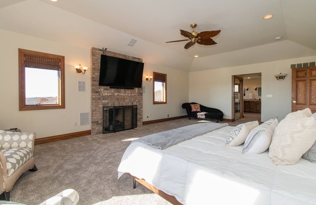 Epiphany Farms Estate Farmhouse Private Master Suite