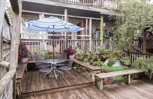 Equinox Inn at Canyon Lake