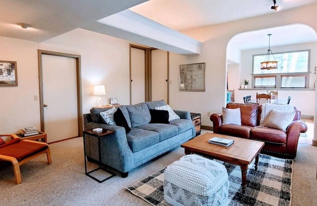 Equinox Mtn Retreat - Only 2 miles to town center!