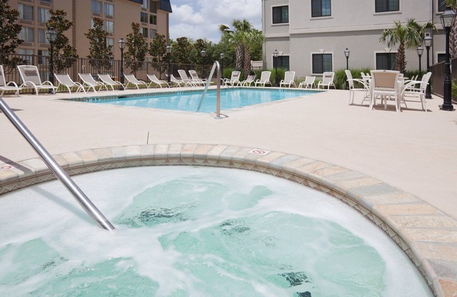 Equipped King Suite | Free Daily Breakfast, Outdoor Pool + Hot Tub Access