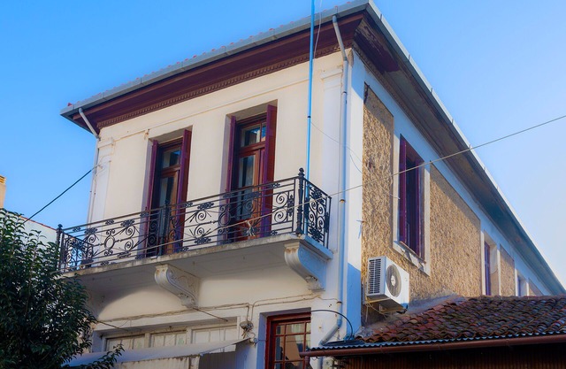 Era of Elegance: 1928 Classic Dwelling
