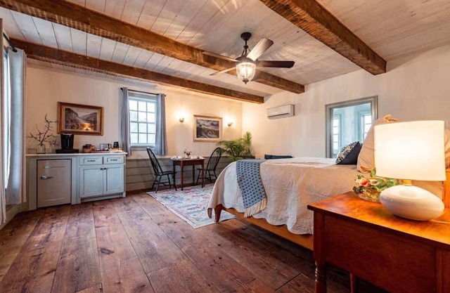 Erie Canal Suite - The Mohawk Valley House