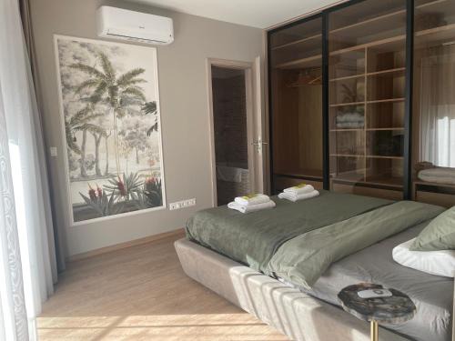 Erkel Estate at Kalvin ter, 4 people, 2 bathroom, free parking