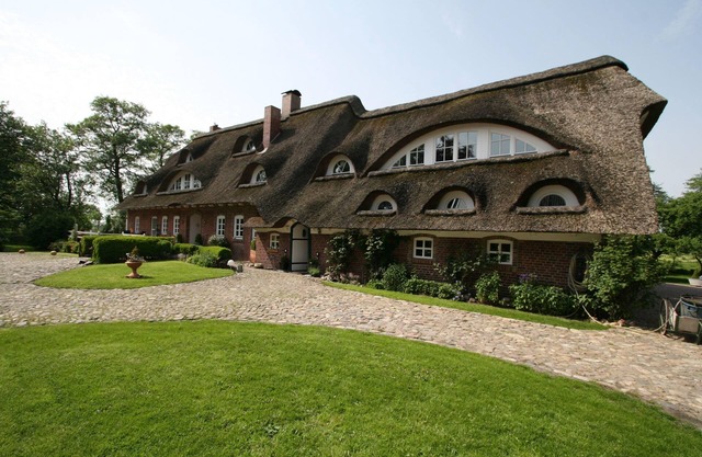 Erlenhof Steinau Fachwerkhaus mit Reetdach