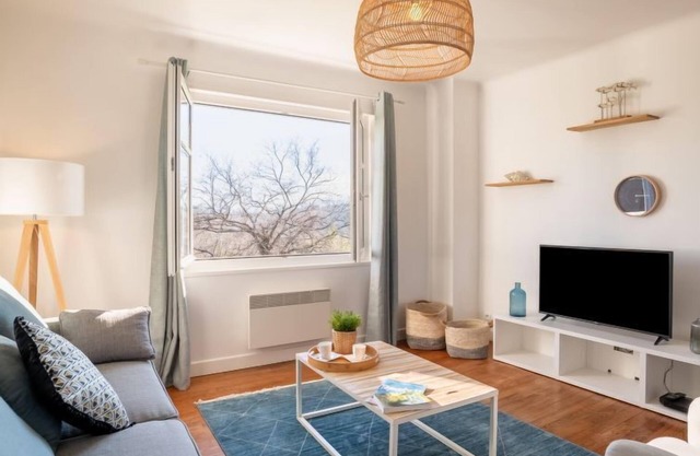Errepira by Interhome