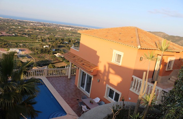 Modern vacation home with fantastic panoramic views in a quiet location