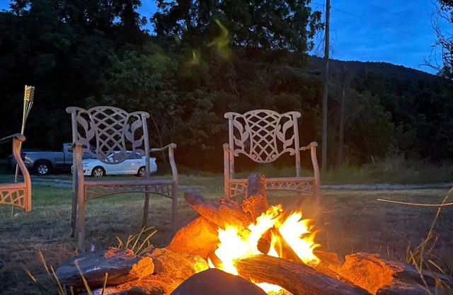 Escape from the City. House near Harpers Ferry
