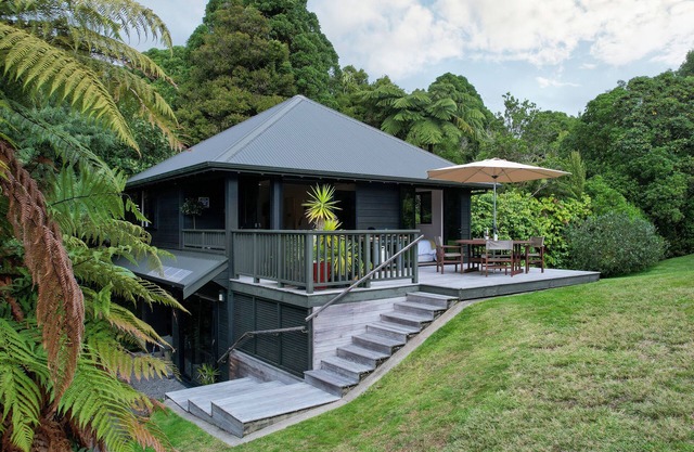 Escape in Manu - Enjoy the best of the Kapiti Coast
