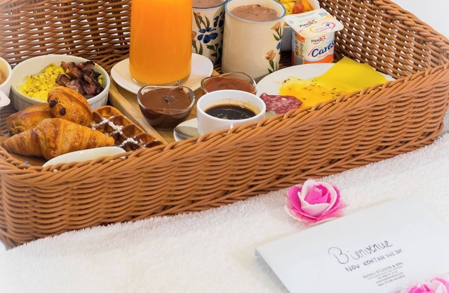 Escape in the heart of the city T2 Jacuzzis Sauna and swimming pool