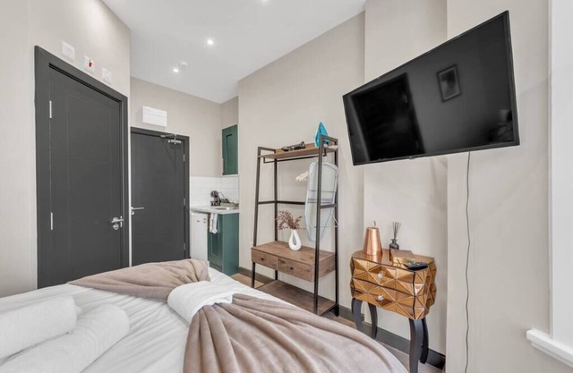 Escape the Ordinary: Cozy and Charming Studio