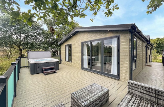 Escape to a luxurious one-bedroom lodge designed exclusively for couples.
