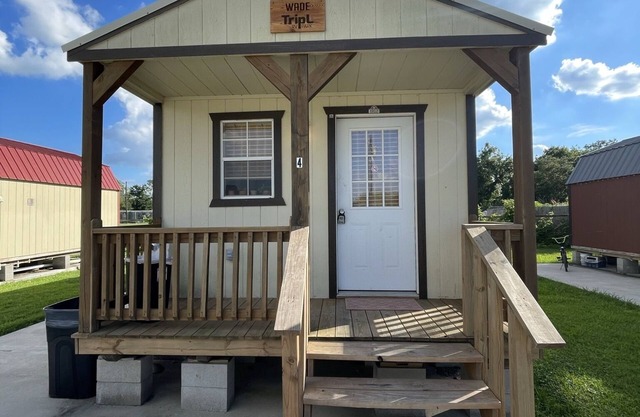 Escape to Serenity: Discover the Rustic Charm of the Wade Cabin at Tripl RV Park