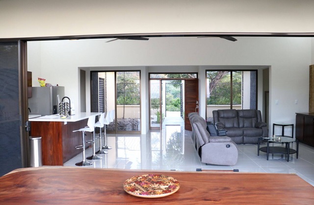 Escape to Serenity: Stunning Ocean View Retreat - All Inclusive Available