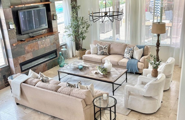 Escape to the Hacienda Haven, in Temecula Valley, just 10 minutes from wineries!