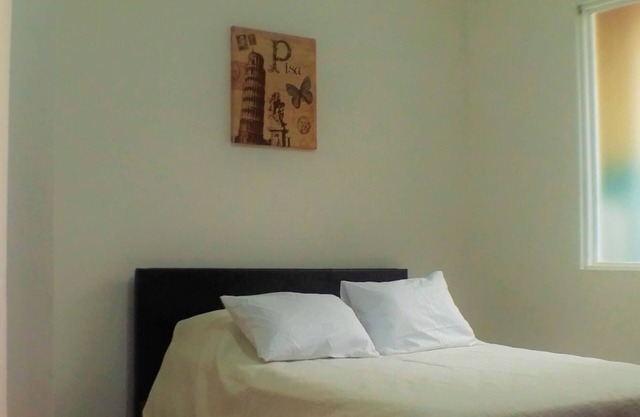 Escazu Vintage Apt 1 BR/1 BA w/Great Location #2