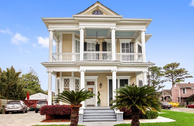 Esplanade Elegance Estate w/Master Suite/Shower Spa 40% Monthly Rate