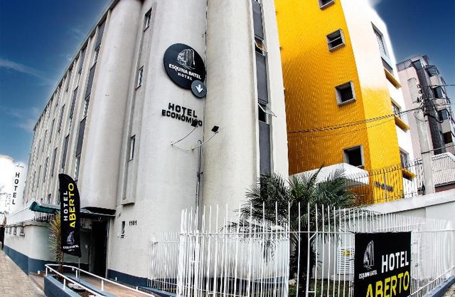 Esquina Batel - Hotel Econômico