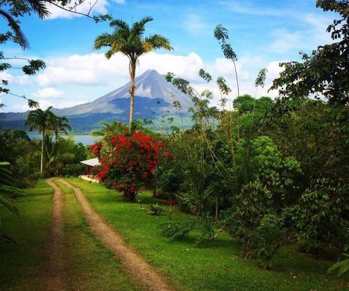 Essence Arenal Spa & Yoga