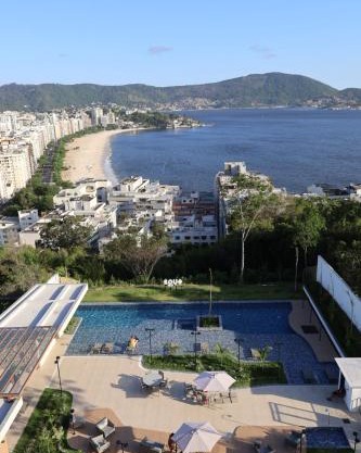 Estúdio completo recém inaugurado com linda vista!