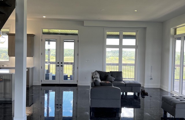 Estate house with forested land,stunning scenes & sweeping valley