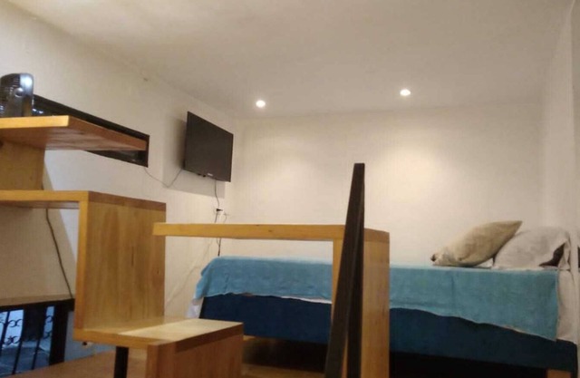 ESTUDIO HERMOSO ECONOMICO BARRIO SAN ANTONIO CALI A POCAS CUADRAS DE TODO
