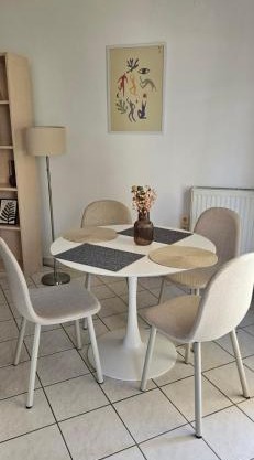 Eva's Apartment