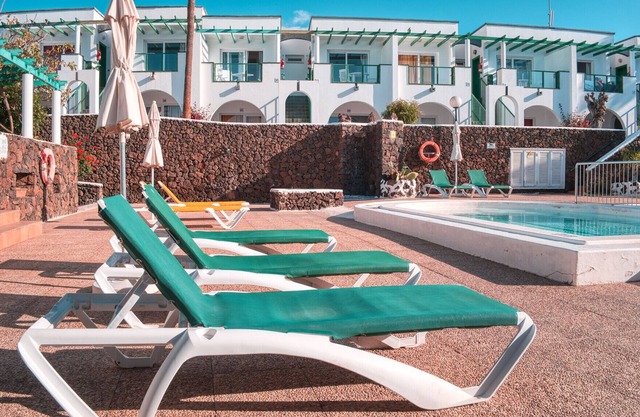 Eva Vacation Home Pool & Relax - Very close to the beach