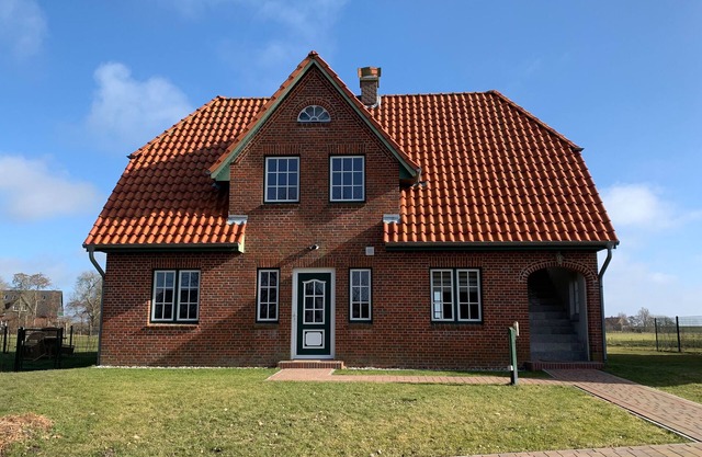 Evening silence, holiday apartment in "De Feerjenhusen" on the Haubarg of Vollerwiek