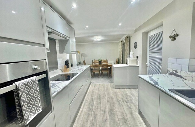 Everest - Pleasant Home to Stay!