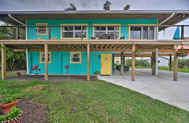 Everglades Getaway w/Deck & Water Views!