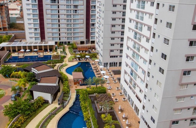 EVIAN CALDAS NEWS. COMFORTABLE APARTMENT WITH HOTEL SERVICES IN THE CENTER.