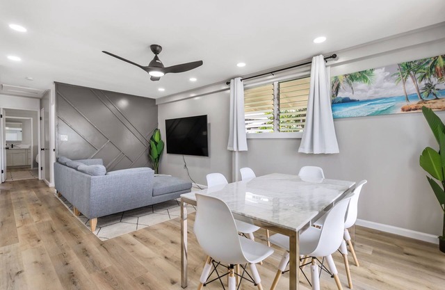 Ewa Beachside 3BR - Upto 6, WiFi, AC + Golf & Shop