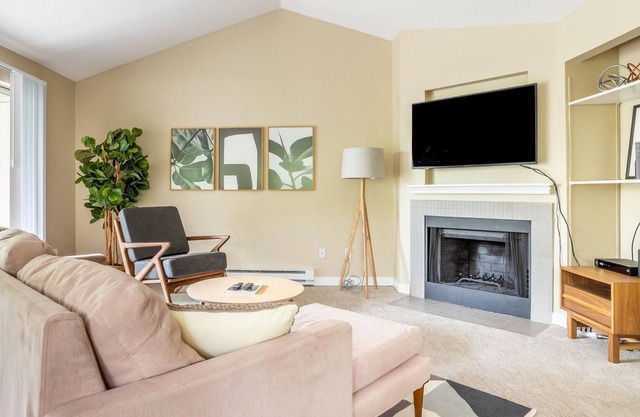 Excellent 2BR Apartment in Beaverton w/ Amenities