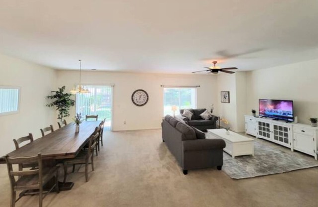 Excellent home for traveling professionals