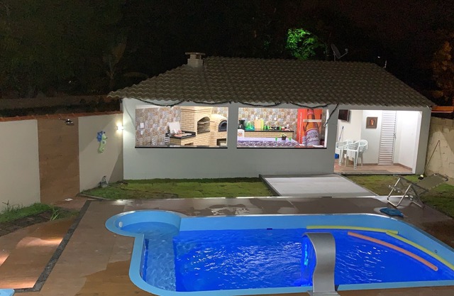 Excellent pool house with hydro and gourmet area