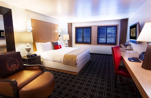 Excellently Situated in Santana Row! Parking Available Onsite, Outdoor Pool!