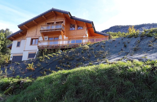Exceptional chalet *, with refined Savoyard charm. Sauna, Spa, 3 bathrooms