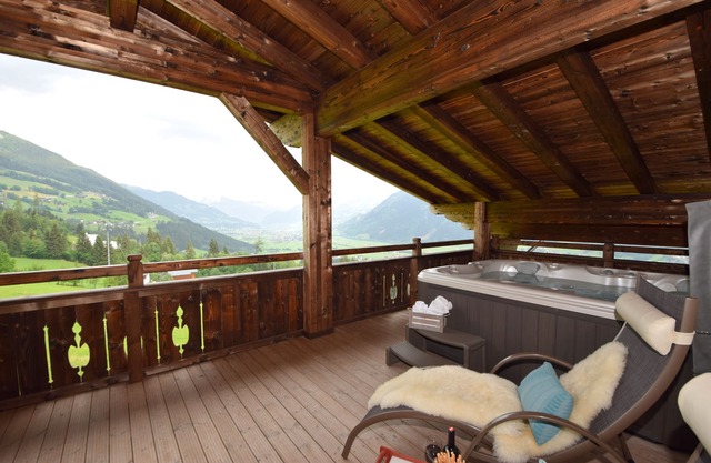 Exclusiv Apartment Gipfelwind - SKI in/SKI out, Sauna-Jacuzzi - by "wachterhof"