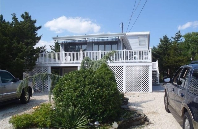 Exclusive Barnegat Light Beach Rental'Wafting Breezes'