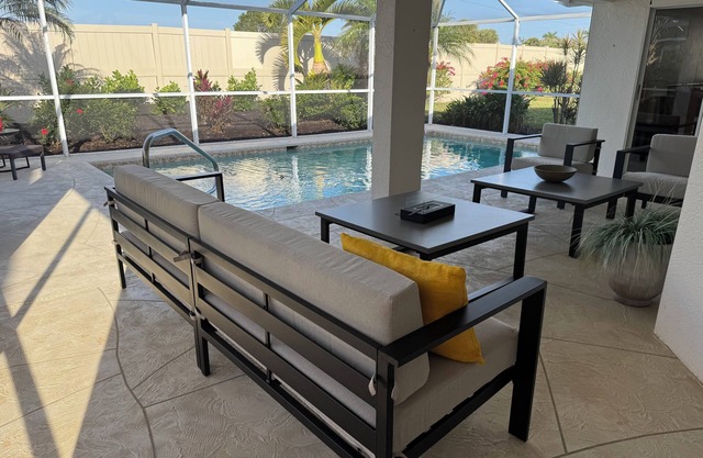 Exclusive Fort Meyers home in gated golf community close to beaches!