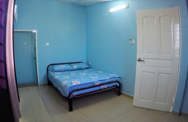 exclusive homestay at seri iskandar with 4 bedroom