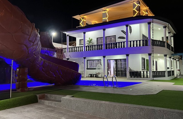 Exclusive Luxury Villa: Private Water Slide & Spa Oasis