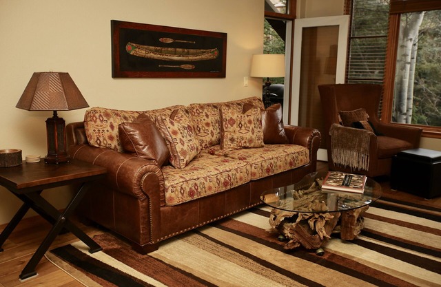 Exclusive Mountain Escape, Steps to Slopes!