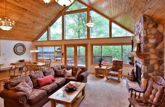 Exclusive PRIVATE ISLAND for your group on Lake Winter
