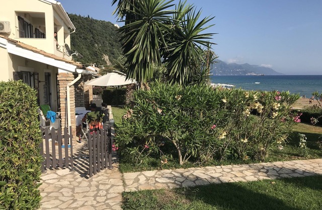 Exclusive villa by the sea