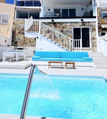 Exclusive villa with heated saltwater pool, roof terrace with beautiful views in Mogán