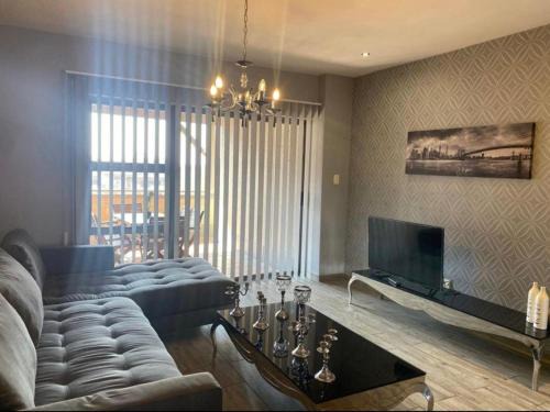 Executive 2-bed in sandton city