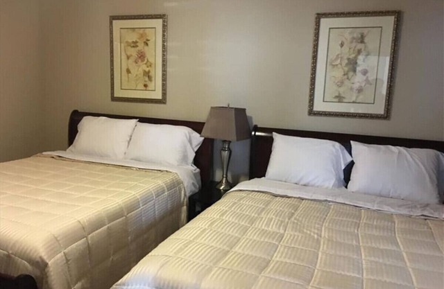 Executive 2 Bedroom/2 Bath Condo in The Woodland