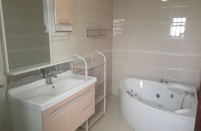 Executive 2 bedroom apartment in the heart of lavington